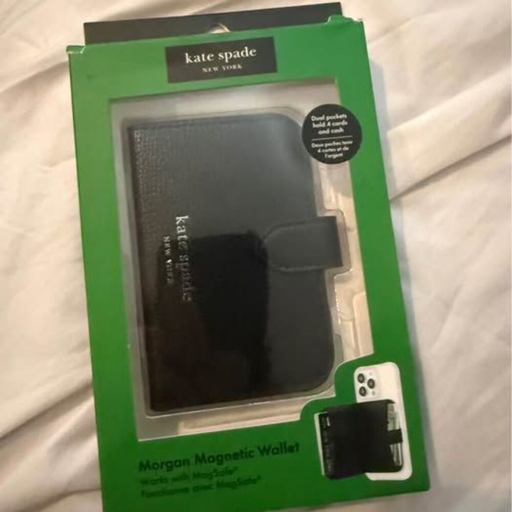 Kate spade black phone wallet new in box black magsafe